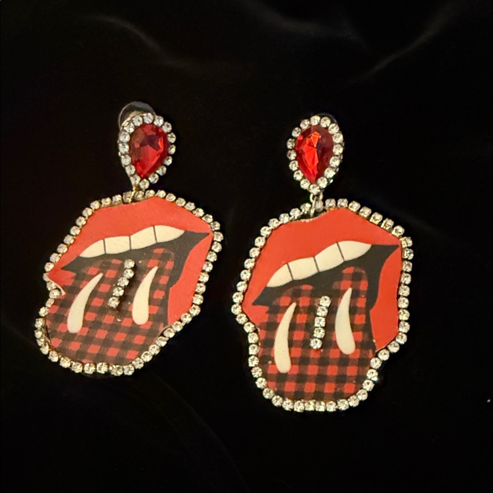 3/$20 Red and Black Rhinestone Earrings - Picture 1 of 2